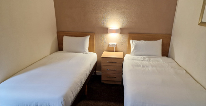 Standard Twin Room 